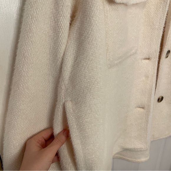 White/cream shacket/coat with pockets - Picture 5 of 8